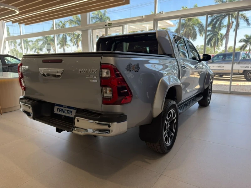 Toyota Hilux 2.8 D 4d Turbo Diesel Cd Srx Plus 4X4 Automático - foto 7