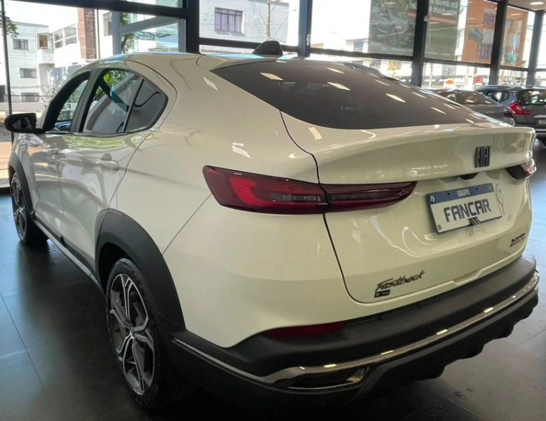 Fiat Fastback 1.0 Turbo 200 Flex Impetus CVT - foto 4