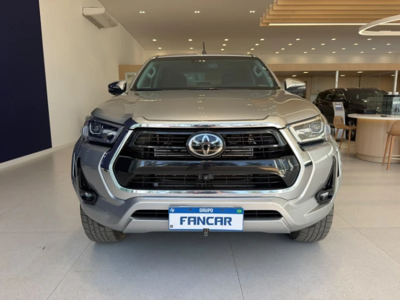 Toyota Hilux 2.8 D 4d Turbo Diesel Cd Srx Plus 4X4 Automático - foto 2