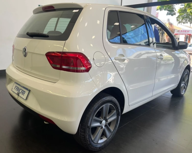 Volkswagen Fox 1.0 MPI Comfortline 12V Flex 4P Manual - foto 2