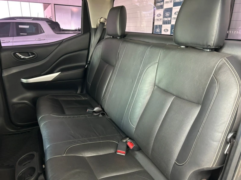 Nissan Frontier 2.3 16V Turbo Diesel Le Cd 4X4 Automático - foto 8