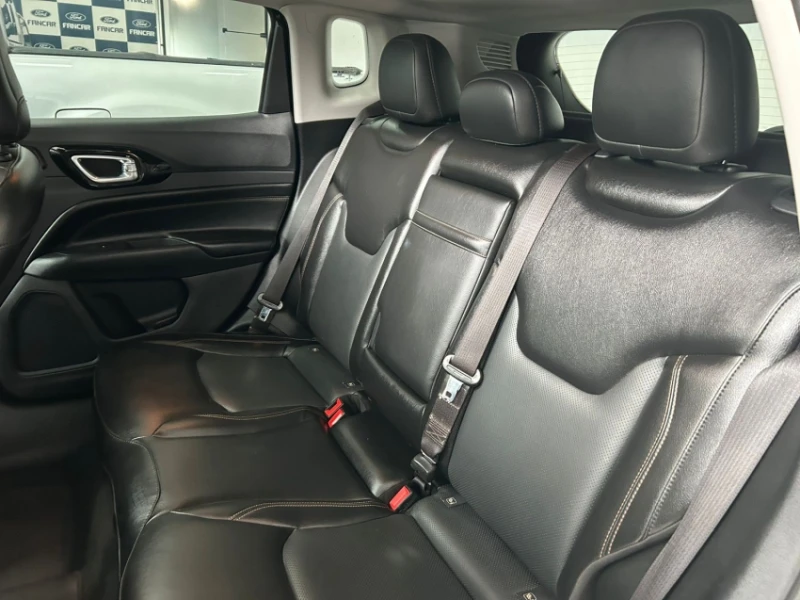 Jeep Compass 2.0 Td350 Turbo Diesel Limited - foto 8