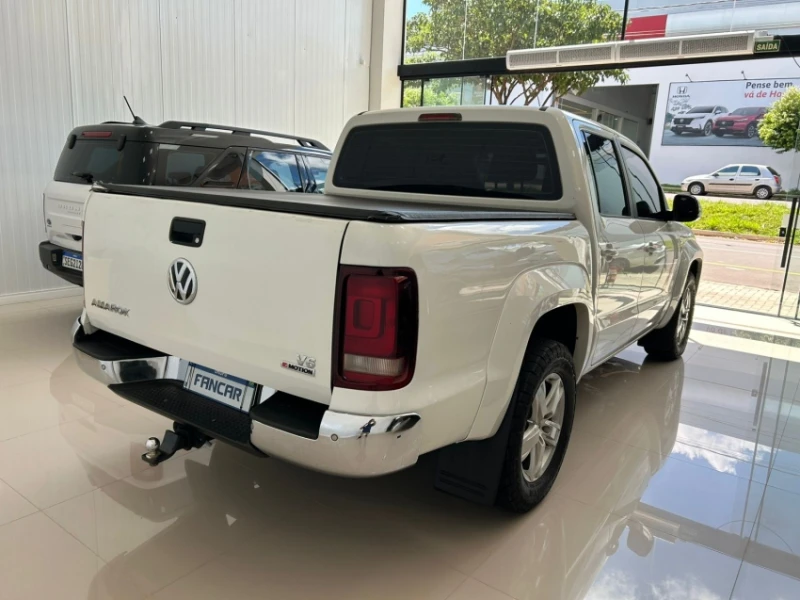 Volkswagen Amarok 3.0 V6 TDI Diesel Highline Cd 4motion Automático - foto 3
