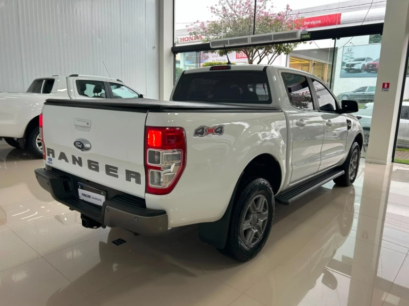 Ford Ranger 2.2 Xls 4X4 Cd 16V Diesel 4P Automático - foto 4