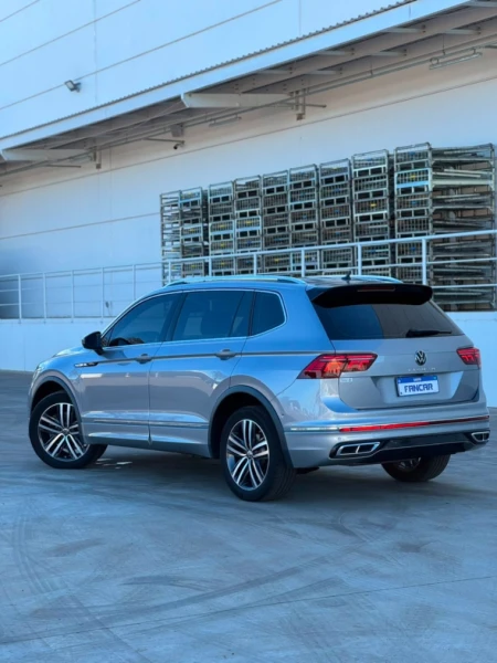 Volkswagen Tiguan 2.0 300 TSI Gasolina Allspace R Line Automático - foto 6