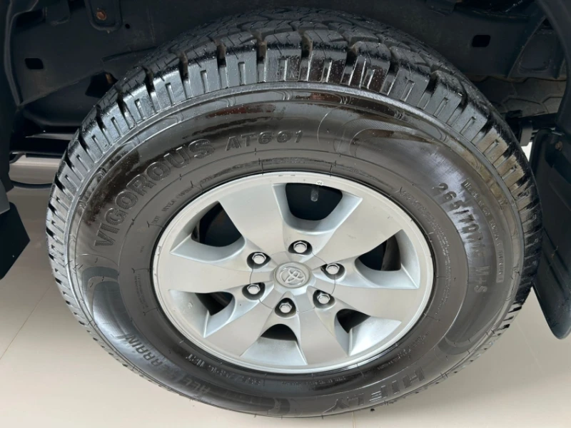 Toyota Hilux 2.7 Srv 4X2 Cd 16V Flex 4P Automático - foto 8