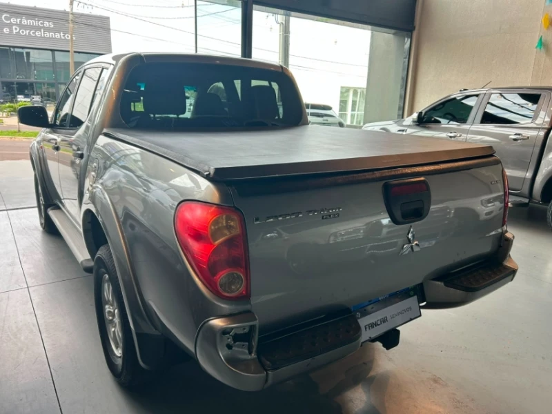 Mitsubishi L200 Triton 2.4 Hls 4X2 Cd 16V Flex 4P Manual - foto 4