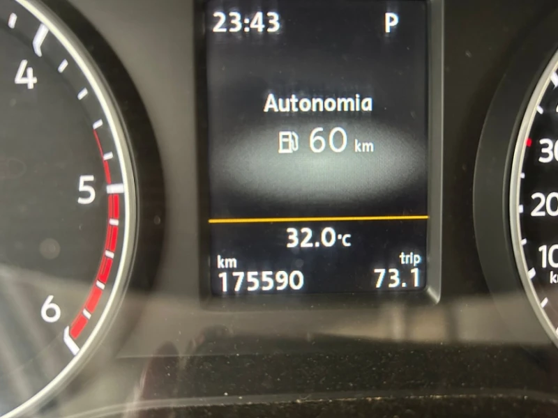 Volkswagen Amarok 3.0 V6 TDI Diesel Highline Cd 4motion Automático - foto 6