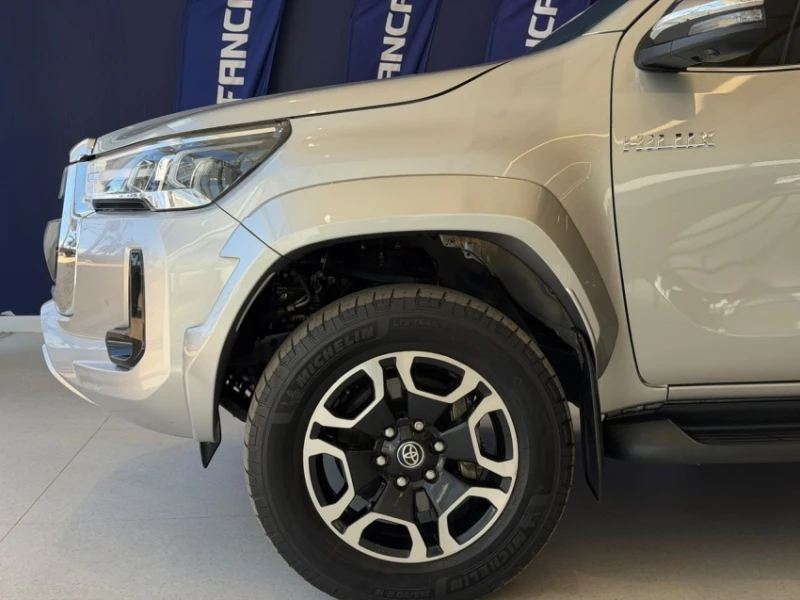 Toyota Hilux 2.8 D 4d Turbo Diesel Cd Srx Plus 4X4 Automático - foto 4