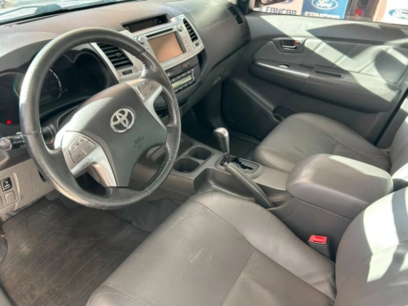 Toyota Hilux 2.7 Srv 4X2 Cd 16V Flex 4P Automático - foto 8