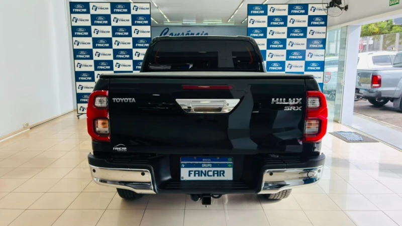 Toyota Hilux 2.8 D 4d Turbo Diesel Cd Srx 4X4 Automático - foto 5