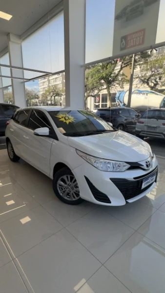Toyota Yaris 2022 à venda