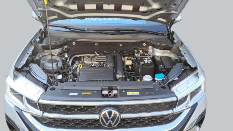 Volkswagen Taos 2024 à venda