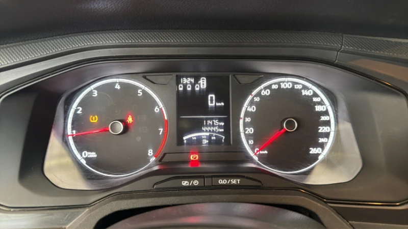 Volkswagen Polo 1.0 MPI Track Manual - foto 8