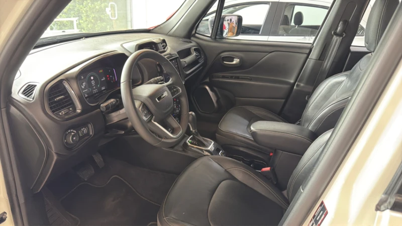 Jeep Renegade 1.3 T270 Turbo Flex S 4X4 - foto 8