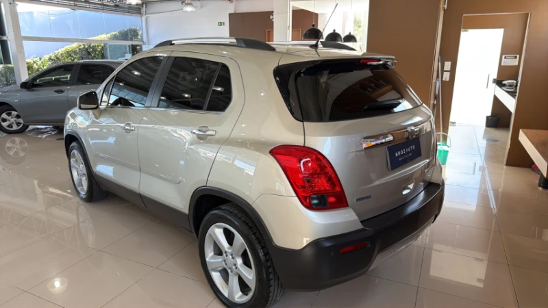 Chevrolet Tracker 1.8 Mpfi LTZ 4X2 16V Flex 4P Automático - foto 3